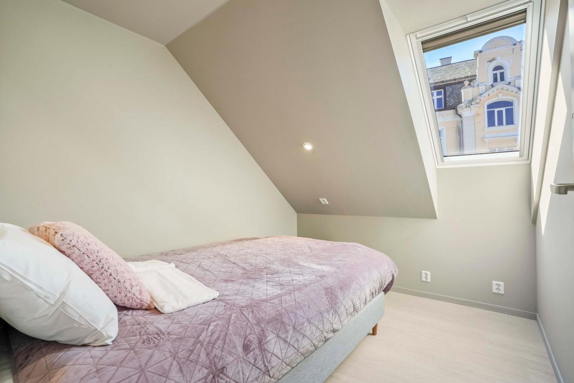 Floro Apartments Hotell * Флоро